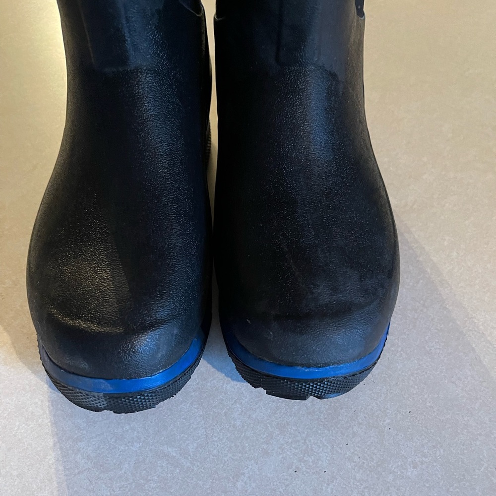 Boys snow boots